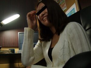 スーツケースでネカフェに来てる家出娘を救出！