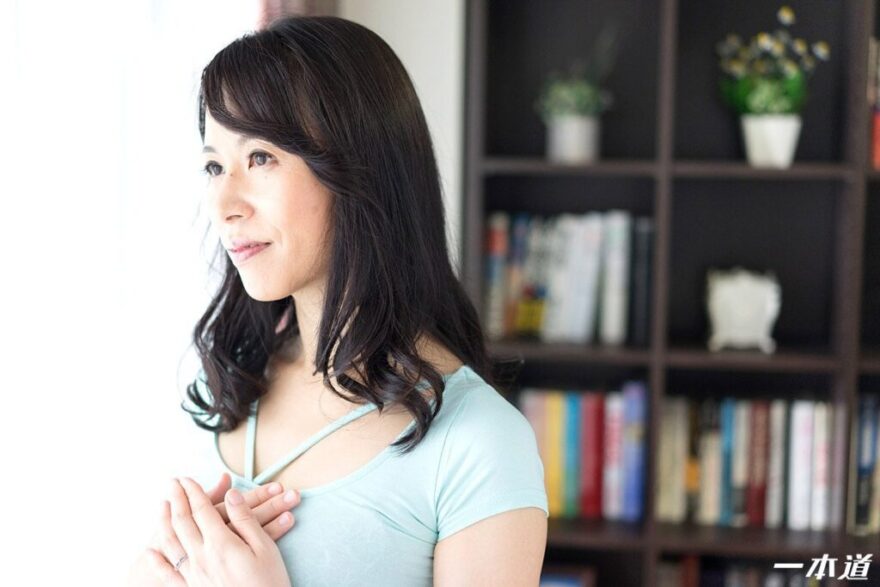 ときめき〜美しく透き通る白い肌の四十路おんな〜