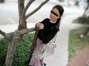 素人ＡＶ面接 ~恥ずかしいけどM字開脚クパァしちゃう~　小泉摩桜 